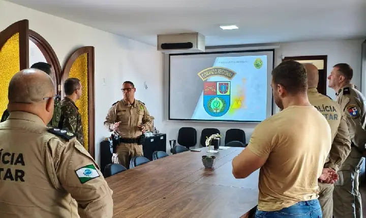 7º CRPM recebe visita técnica do Exército e reforça integração entre forças de segurança no Paraná