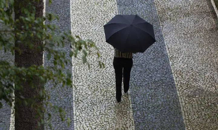Abril teve chuvas irregulares e temperaturas máximas abaixo da média histórica