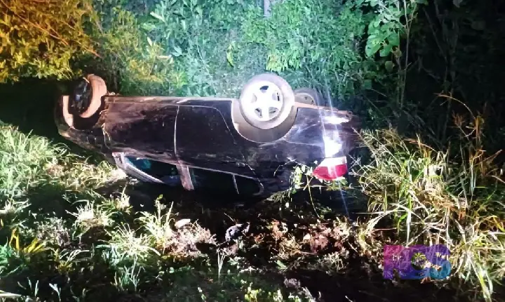 Acidente entre dois carros seguido de capotamento é registrado em São Jorge D’Oeste