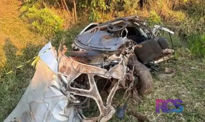 Acidente entre Gol e caminhão deixa uma pessoa morta na PRC-158, em Laranjeiras do Sul