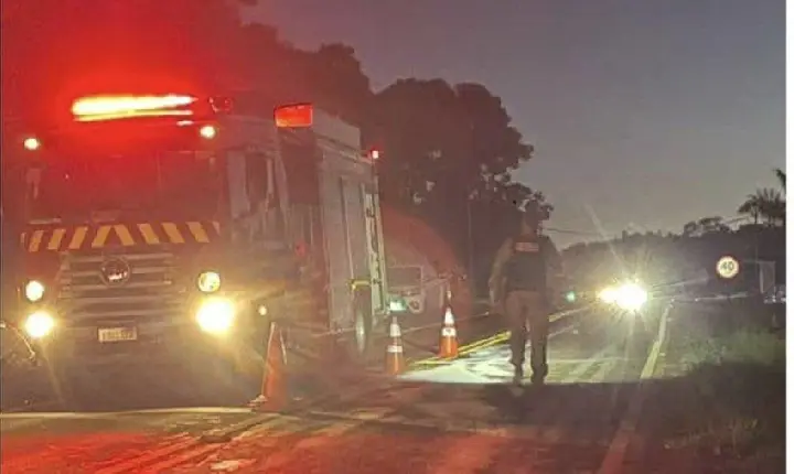 Adolescente sofre ferimentos graves após queda de moto na PR-281, em Dois Vizinhos