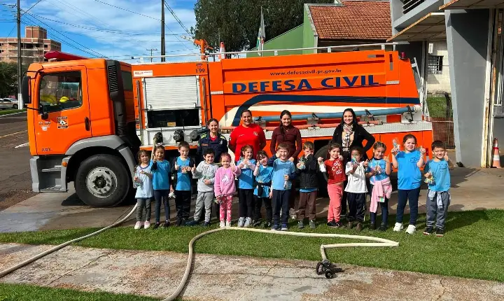 Alunos do Infantil 5 visitam a Defesa Civil de São Jorge D'Oeste e aprendem sobre prevenção e segurança