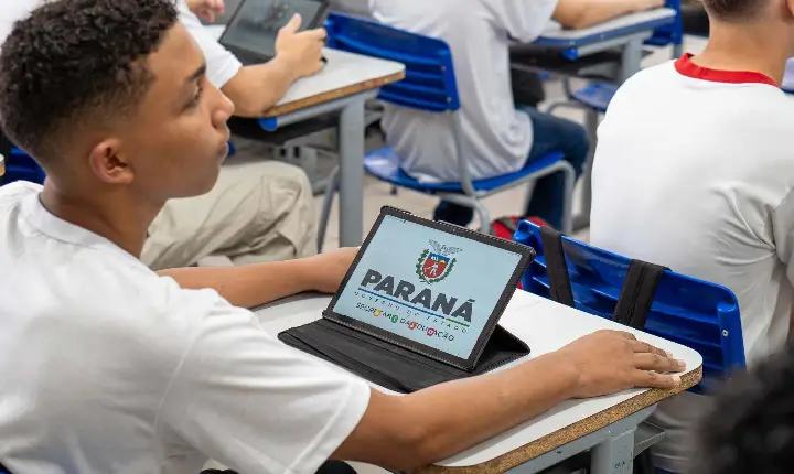 Aprova Paraná e universidades estaduais fortalecem acesso e permanência no Ensino Superior