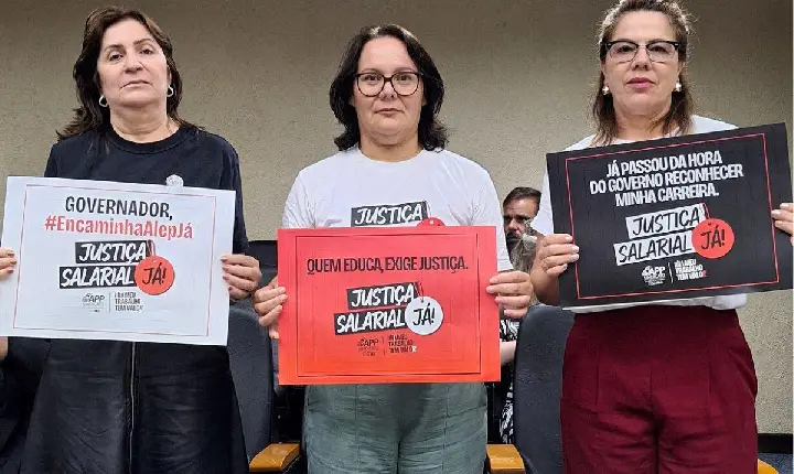 Assembleia pode decidir greve de professores no Paraná neste sábado