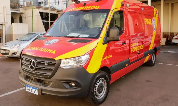 Bombeiros do Paraná orientam torcedores sobre uso seguro de fogos durante a Copa do Mundo