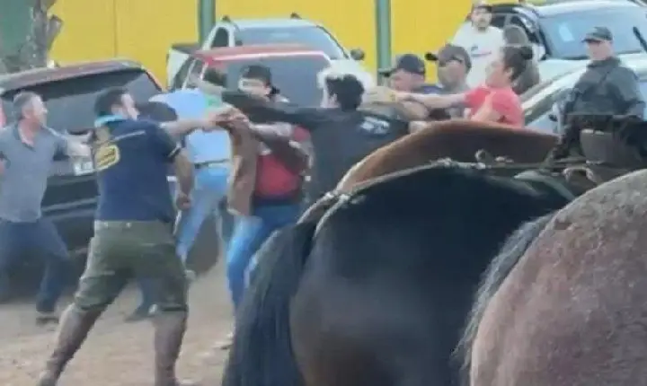 Briga generalizada encerra rodeio em Nova Prata do Iguaçu com cenas de violência e repercussão nas redes sociais