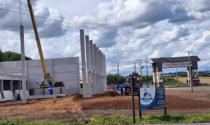 Centro comercial no trevo do município entra em fase de execução e consolida nova área de desenvolvimento urbano