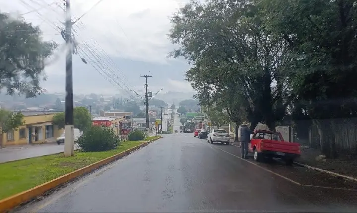 Chuva fica acima e temperaturas abaixo da média no Paraná em junho, aponta Simepar