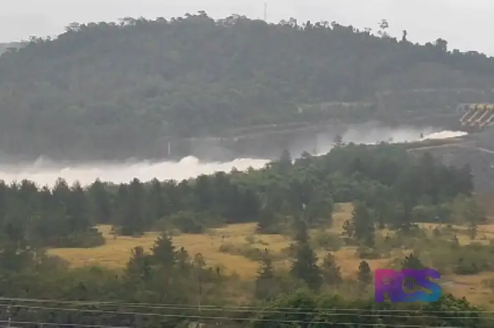 CHUVAS INTENSAS: USINA SALTO OSÓRIO ABRE COMPORTAS APÓS AUMENTO DO VOLUME DE ÁGUA DO RIO IGUAÇU