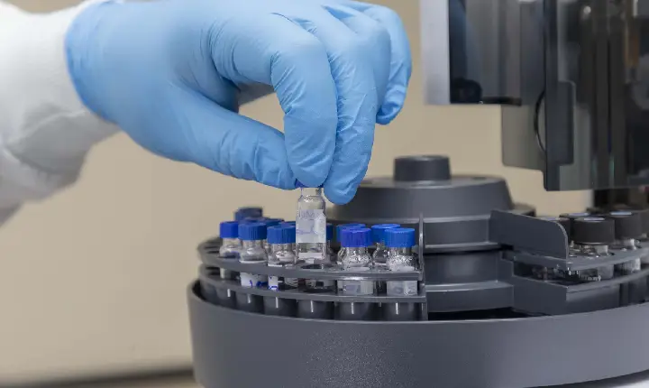 Com laboratório especializado, Tecpar aumenta análises sobre presença de metanol em bebidas