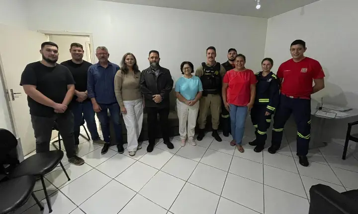 CONSEG de São Jorge D’Oeste recebe Coordenador Estadual e fortalece ações de segurança com entrega de equipamentos