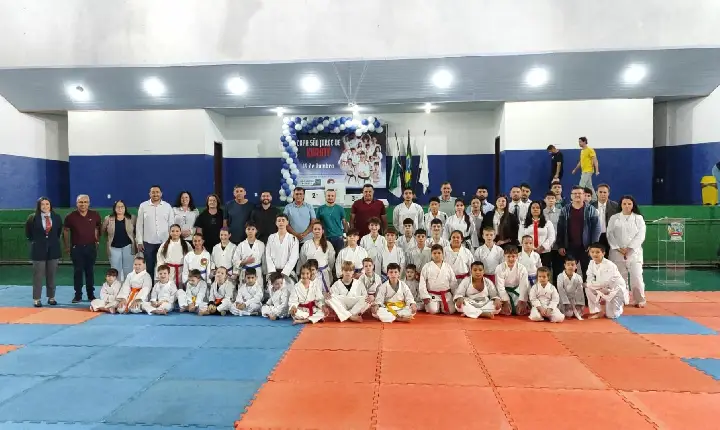 Copa São Jorge D’Oeste de Karatê reúne atletas do Paraná e Santa Catarina em grande evento no Ginásio Carecão
