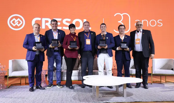 Cresol celebra 30 anos destacando o protagonismo do cooperativismo no país