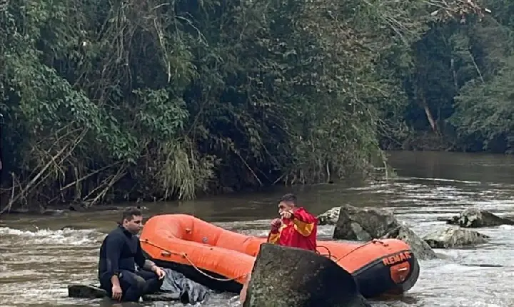 CRIANÇA DE 6 ANOS É LOCALIZADA SEM VIDA APÓS CARRO CAIR DE PONTE EM RIO BONITO DO IGUAÇU