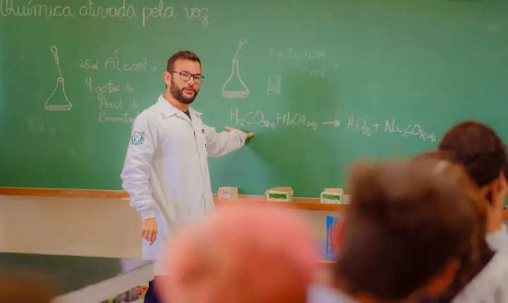 Cursos de Licenciatura do Paraná superam média nacional no Enade