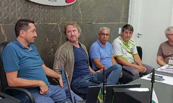 Deputado Federal Zeca Dirceu visitou São Jorge D'Oeste nesta manhã de quarta-feira (19).