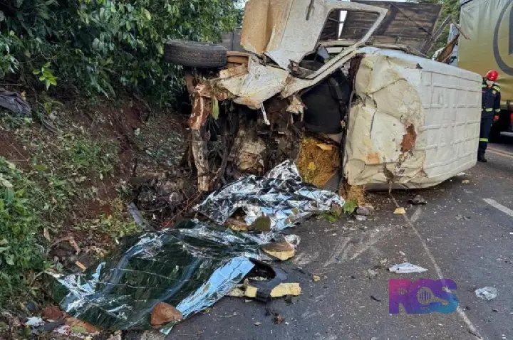 Duas pessoas morrem em acidente na PR-281, em Realeza