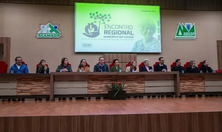 Estado participa de encontro em Francisco Beltrão e fortalece políticas públicas para os idosos