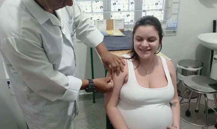 Gestantes: Paraná aplicou mais de 50 mil doses da vacina contra o vírus sincicial respiratório