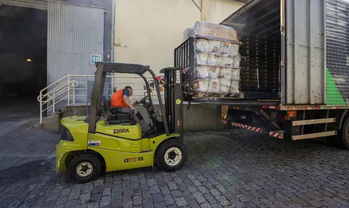 Governo do Paraná envia ajuda humanitária a vítimas das enchentes em Minas Gerais