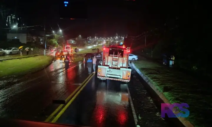 GRAVE ACIDENTE NA ENTRADA DO LOTEAMENTO BATISTELLA, EM SÃO JORGE D’OESTE COM VÍTIMA FATAL