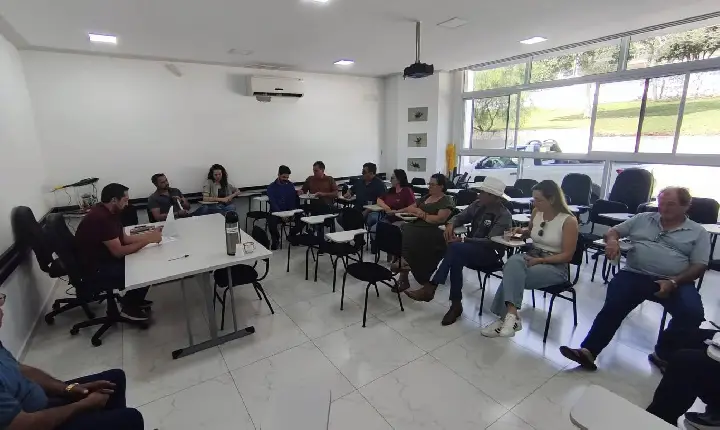 Habitação avança em três frentes em São Jorge D’Oeste: Município esclarece Vitória II,  Paranhos