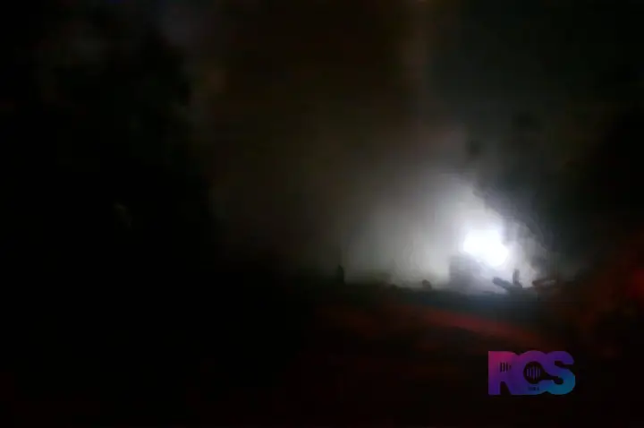 Incêndio destrói galpão com maquinários agrícolas no interior de Dois Vizinhos