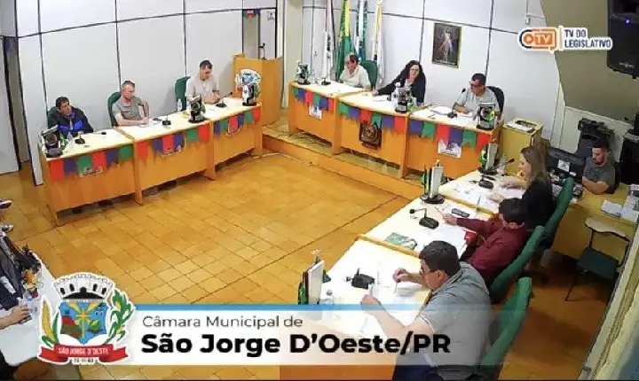 Legislativo analisa novos projetos e aprovações marcam a pauta da sessão