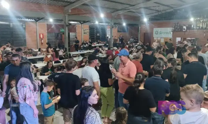 Linha Gaúcha realizou grande jantar e ação premiada em prol da comunidade.