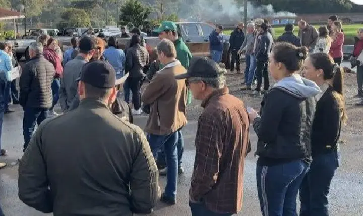 Mais de 200 produtores rurais denunciam cerealista por calote de R$ 40 milhões no Oeste do Paraná