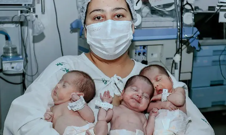 Milagre em Dose Tripla: Juliceli Reguelin dá à luz trigêmeas em gestação natural no Hospital Angelina Caron