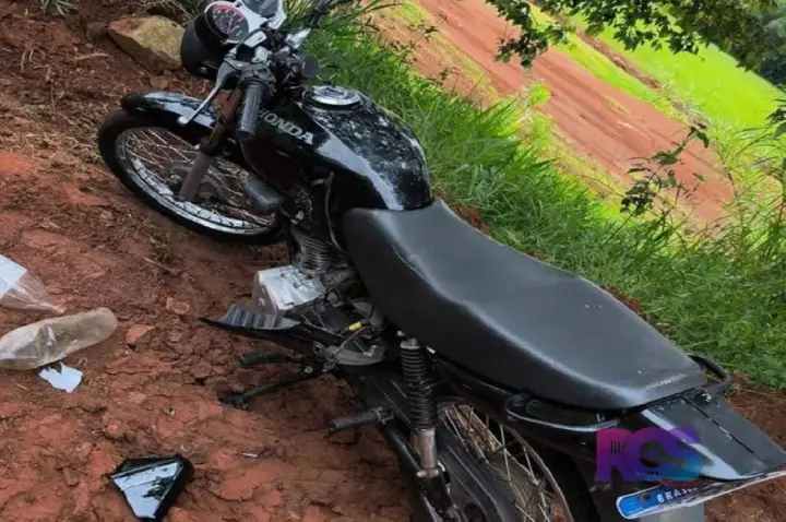 Motocicleta furtada é encontrada com danos e peças faltando em Dois Vizinhos