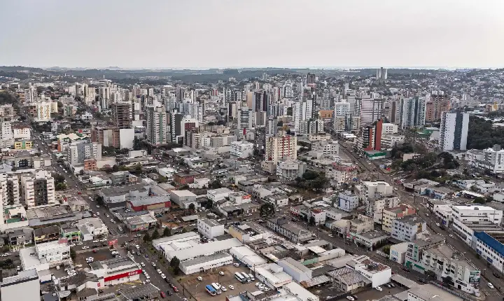Municípios paranaenses receberão guia para auxiliar na transição da Reforma Tributária