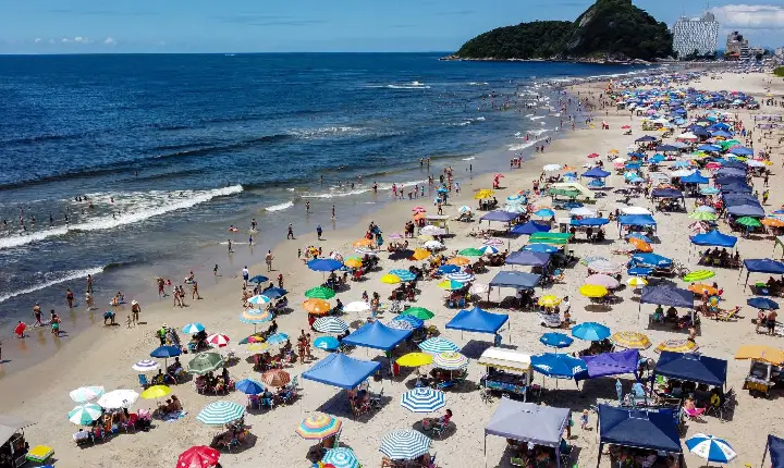 No Paraná, verão chega com muito calor, mas o Natal será de chuva no Estado