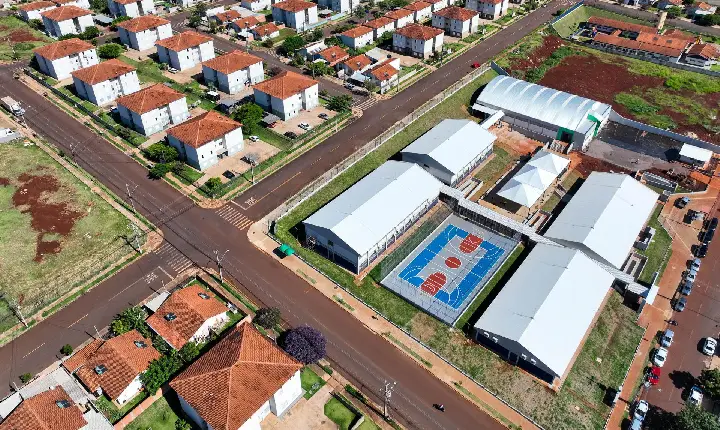 Paraná é líder nacional em áreas verdes nas escolas; número de quadras esportivas bate recorde