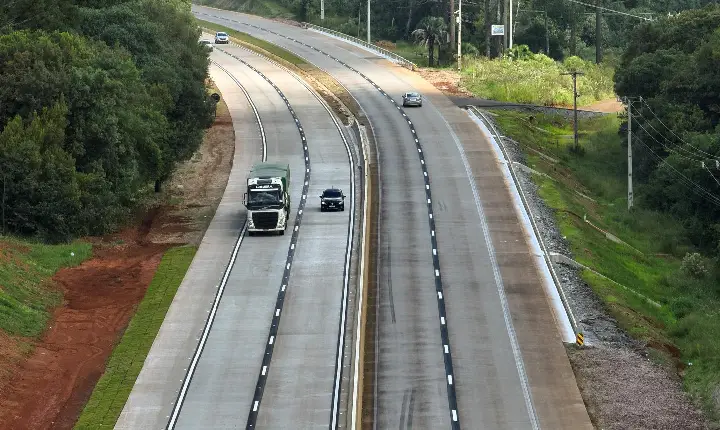 Paraná tem a 2ª maior quilometragem do Brasil em condição avaliada como ótima, mostra CNT