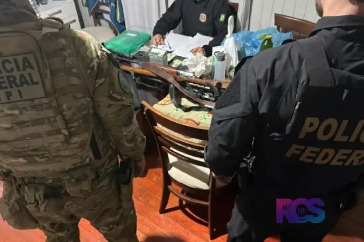 PF apreende armas, munições e produtos de caça durante operação em Francisco Beltrão