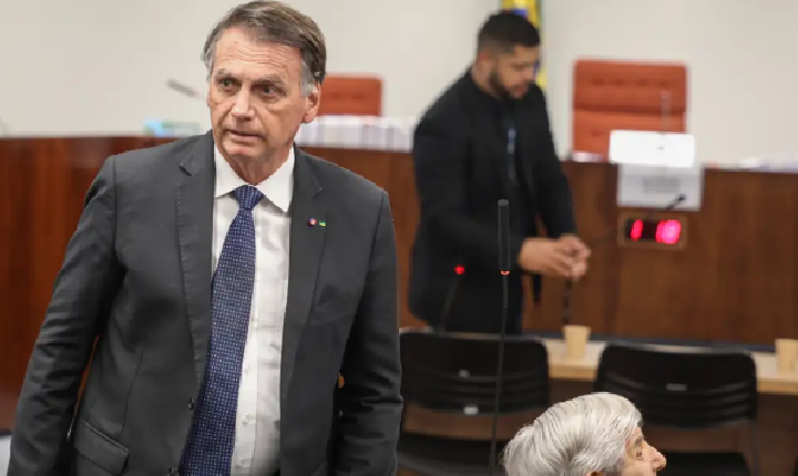 PGR pede condenação de Bolsonaro e mais 7 réus por golpe de Estado