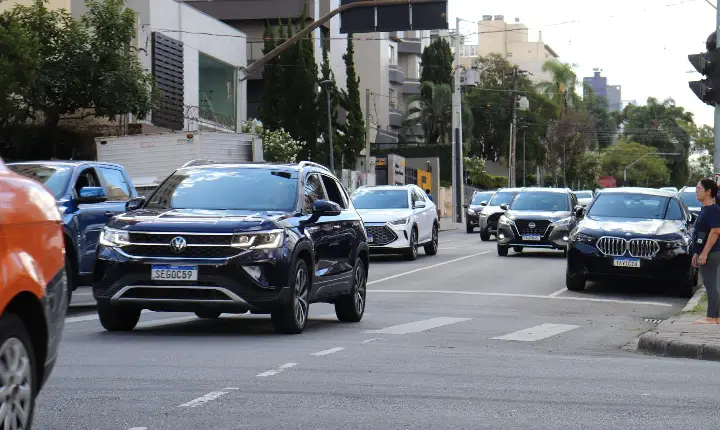 Placas de final 9 e 0: segunda parcela do IPVA vence nesta sexta-feira