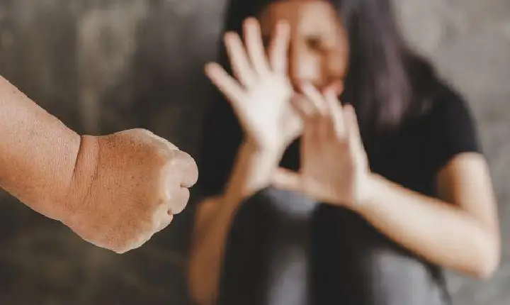 Polícia Militar atende caso de violência doméstica no centro de Chopinzinho