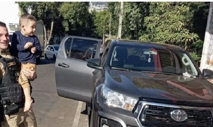 Polícia Militar resgata criança presa dentro de veículo em Dois Vizinhos