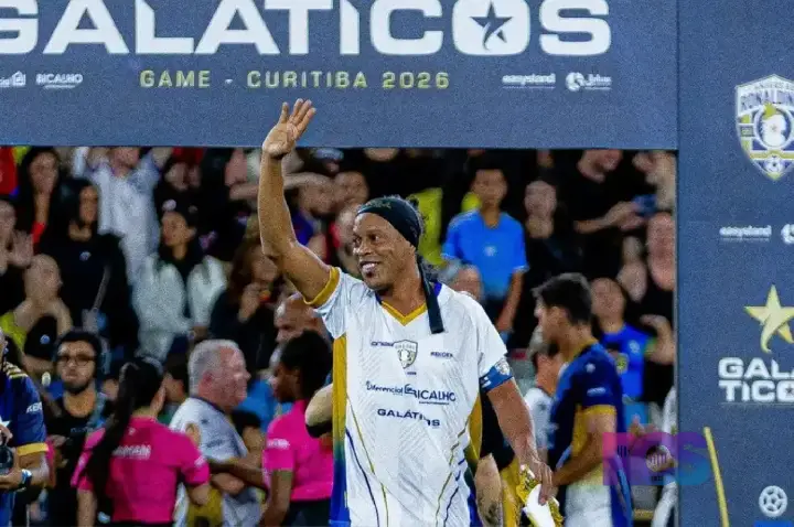 Ronaldinho Gaúcho anuncia volta aos gramados pelo italiano Ravenna