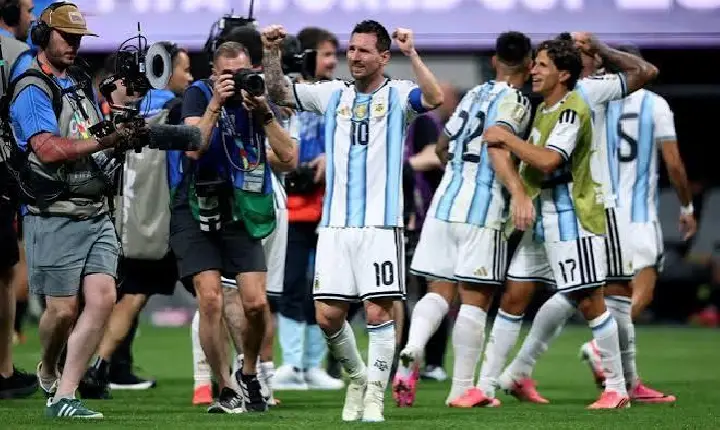 Sábado de Copa do Mundo tem duelo de artilheiros e Messi em campo