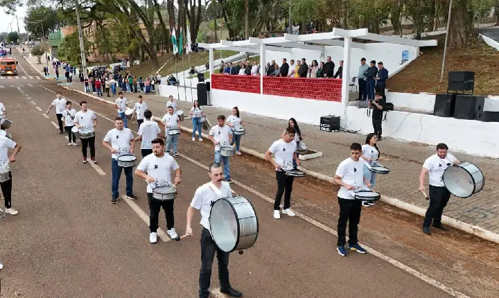 São Jorge D’Oeste celebra o 7 de Setembro com desfile cívico na Avenida Iguaçu