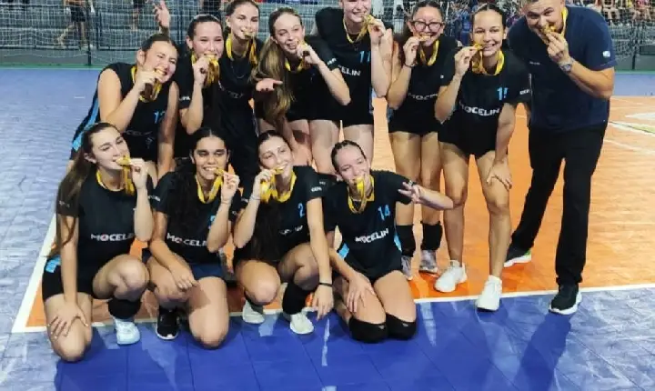 São Jorge D’Oeste conquista ouro no vôlei feminino e faz ginásio “Carecão” pulsar nos Jogos Escolares do Paraná