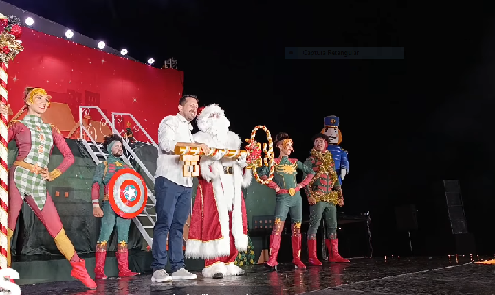 São Jorge D’Oeste encerra comemorações dos 62 anos com acendimento das luzes de Natal e grande participação popular