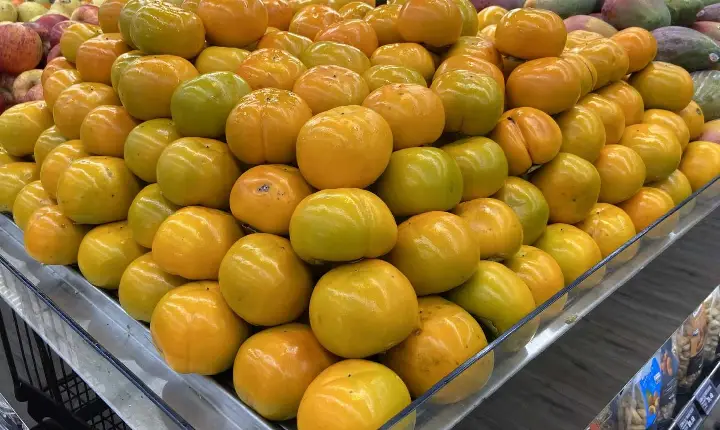 Temporada de caqui: Paraná produz 6 mil toneladas da fruta e exportações aumentam