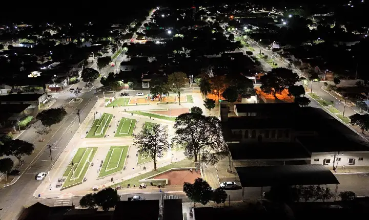 Troca de luminárias tradicionais por LED gera economia de R$ 5,6 milhões para os municípios
