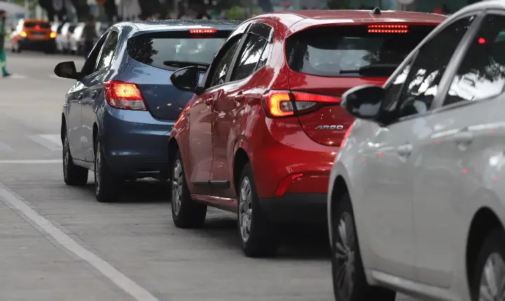 Vencimento da 4ª parcela do IPVA de veículos com placas 5 e 6 encerra nesta segunda