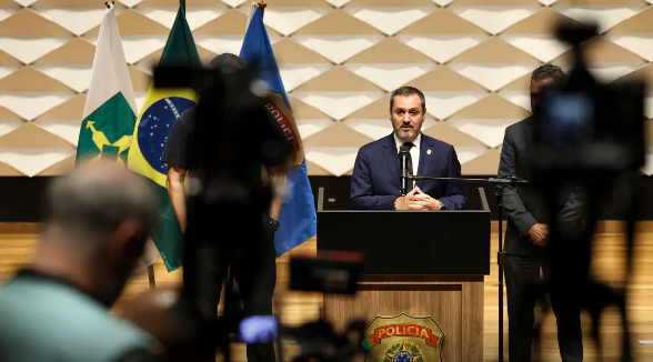 Polícia Federal investiga explosões em Brasília como ato terrorista